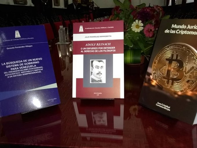 El 5 de noviembre de 2019 se realizó el acto de presentación de las obras de los académicos Gerardo Fernández Villegas,  Julio Rodríguez Berrizbeitia y Juan Cristóbal Carmona.