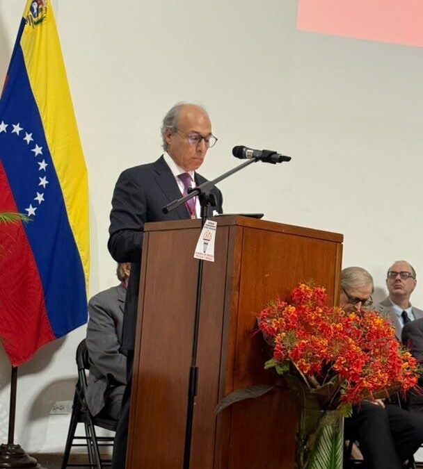 Discurso de Orden pronunciado por el académico, Dr. Humberto Romero-Muci, en la sesión solemne para el conferimiento de la Orden «Juan Germán Roscio» a los abogados Alfredo Romero Mendoza y Gonzalo Himiob Santomé, directores fundadores del Foro Penal Venezolano