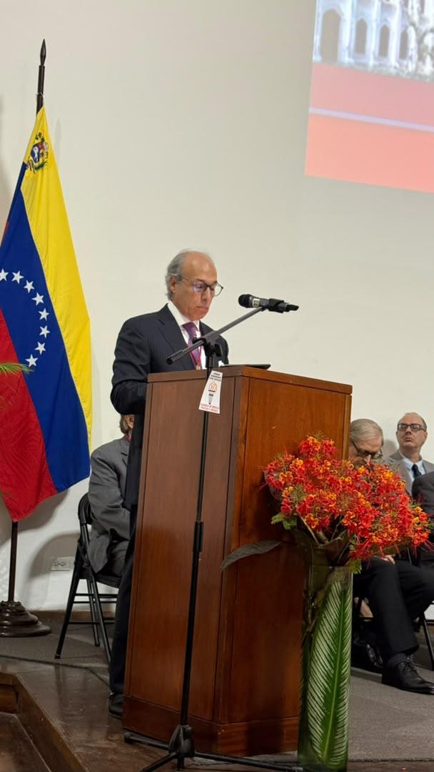 Discurso de Orden pronunciado por el académico, Dr. Humberto Romero-Muci, en la sesión solemne para el conferimiento de la Orden «Juan Germán Roscio» a los abogados Alfredo Romero Mendoza y Gonzalo Himiob Santomé, directores fundadores del Foro Penal Venezolano